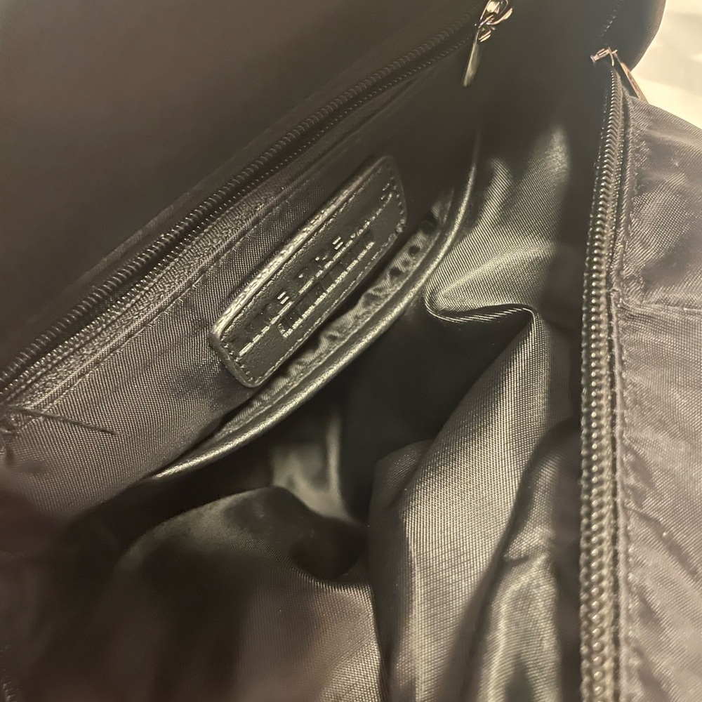 Crossbody backpack 🎒 - Picture 3 of 6